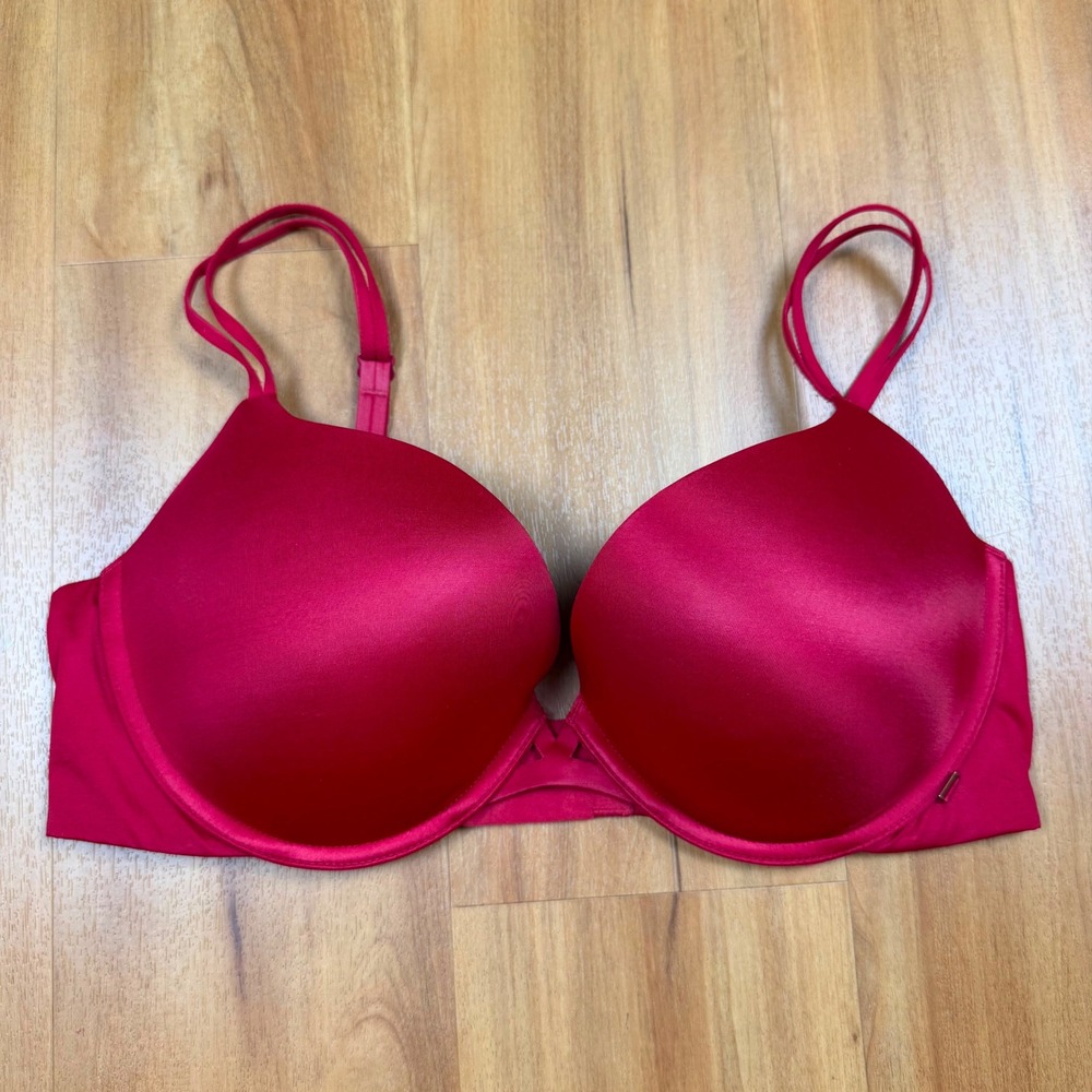 Victorias Secret Red Satin Push-Up Bra 36D Underwire Padded Double Strap Logo